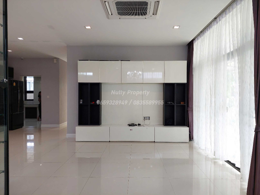 For SaleHousePattanakan, Srinakarin : Detached house, corner plot On Krungthep Kreetha Road Soi 7 from Sansiri