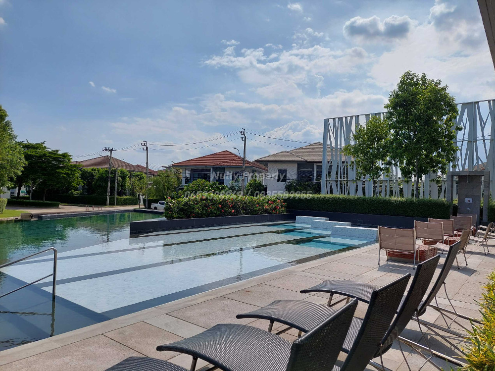 For SaleHousePattanakan, Srinakarin : Detached house, corner plot On Krungthep Kreetha Road Soi 7 from Sansiri