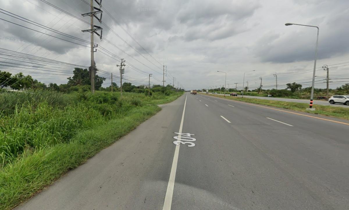For SaleLandMin Buri, Romklao : Urgent sale, very cheap price, next to the road along Suwinthawong Road.