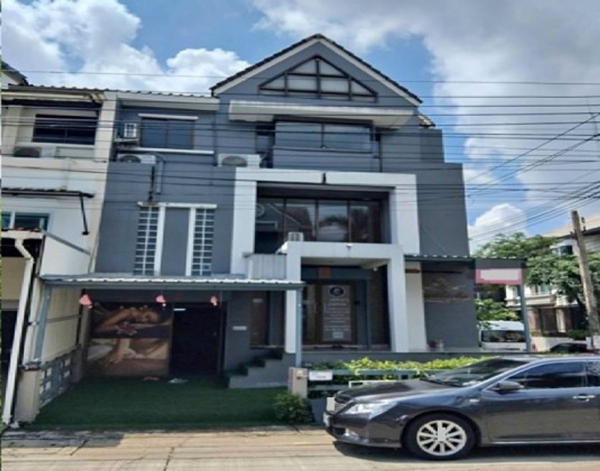 For RentHome OfficeYothinpattana,CDC : Tel. 081-632-0632 Rental Home Office Soi Yothin Phatthana 3 /2-story detached house, 2, on the land, 104 eyes, 2, total living space, 400 square meters / air conditioner / suitable as an office, online business.