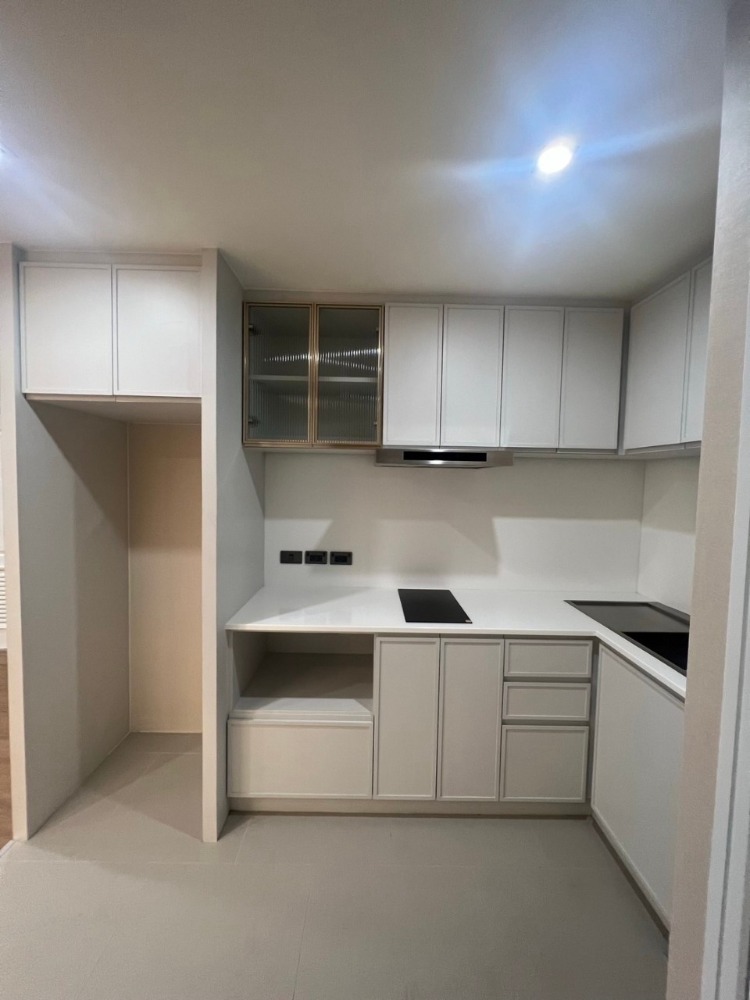 For RentCondoSilom, Saladaeng, Bangrak : New Room , Luxury Style 2bed 2bath 68 Sqm Silom Terrace 50,000-