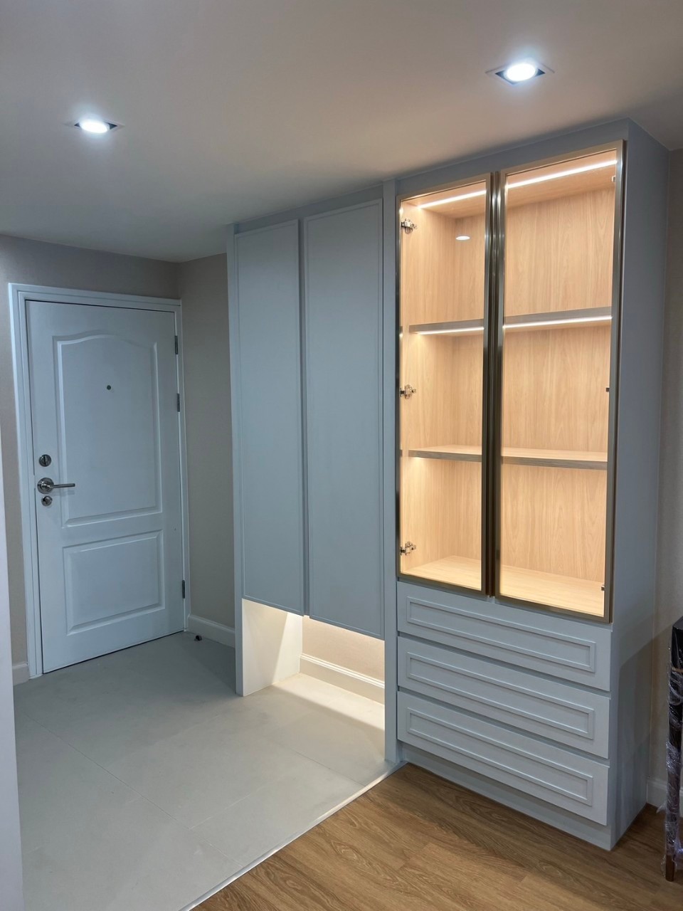 For RentCondoSilom, Saladaeng, Bangrak : New Room , Luxury Style 2bed 2bath 68 Sqm Silom Terrace 50,000-