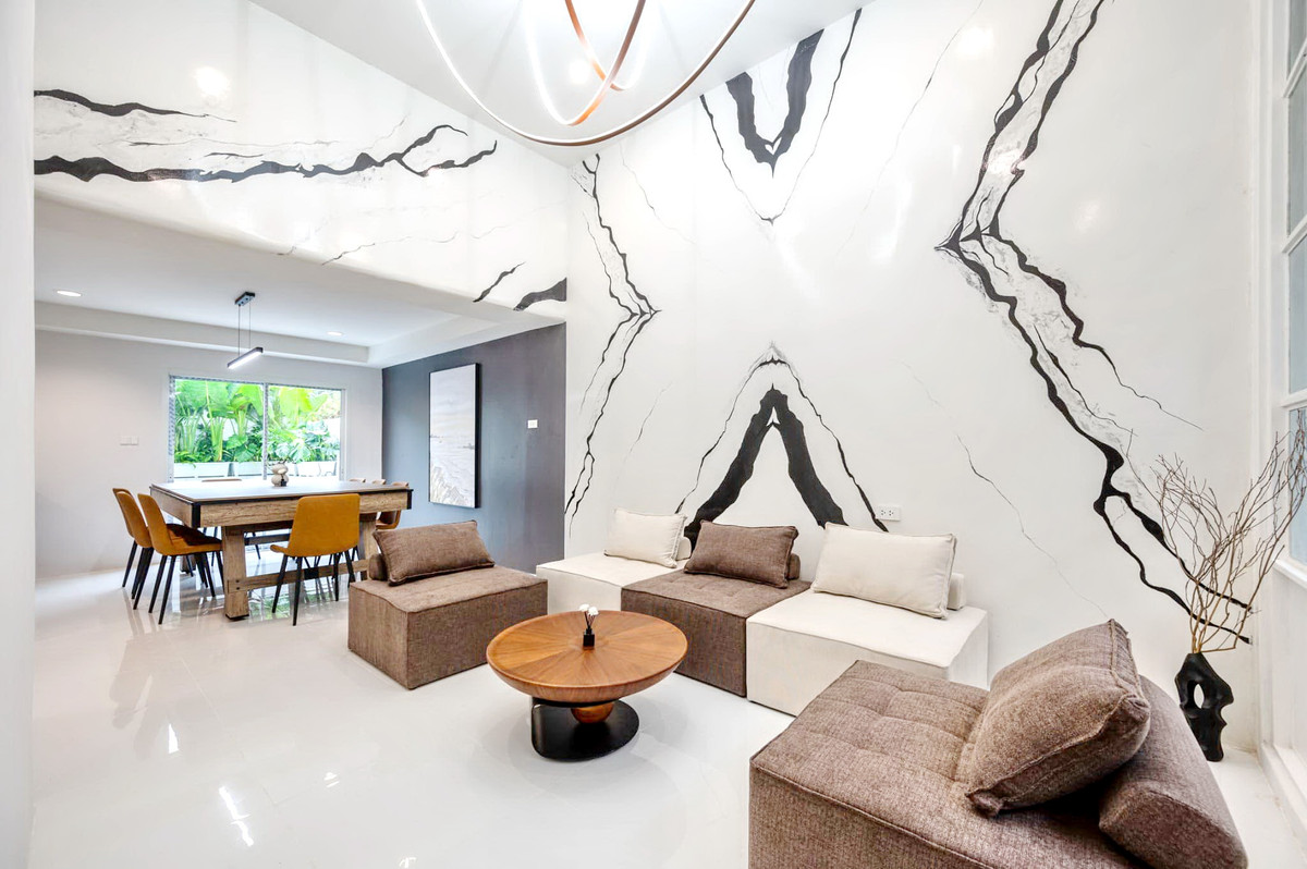 ให้เช่าทาวน์โฮมลาดพร้าว เซ็นทรัลลาดพร้าว : HK0153♛♚โฮมออฟฟิศ ให้เช่า𝓼ขาย 5 ห้องนอน⚝รัชดา-ลาดพร้าว♜MRTรัชดาภิเษก∞099-5919653,065-9423251▚Line@sureresidence