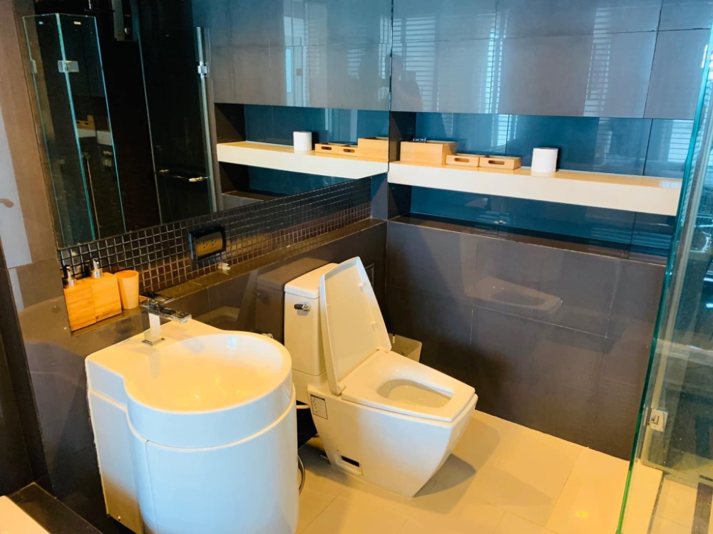 ขายคอนโดสาทร นราธิวาส : รหัสทรัพย์ Som0011 ขาย Rhythm Sathorn