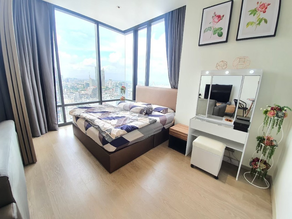 For RentCondoSilom, Saladaeng, Bangrak : Condo for RENT for rent **Ashton Silom 36 Sq,m. Fully Finish @28,000 baht/month call Nong 096-2615656 Very spacious room 36 sq m. 1 bedroom, 1 bathroom, fully furnished, ready to move in Location : Silom