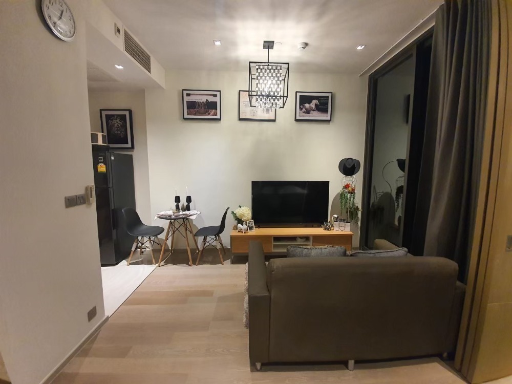 For RentCondoSilom, Saladaeng, Bangrak : Condo for RENT for rent **Ashton Silom 36 Sq,m. Fully Finish @28,000 baht/month call Nong 096-2615656 Very spacious room 36 sq m. 1 bedroom, 1 bathroom, fully furnished, ready to move in Location : Silom