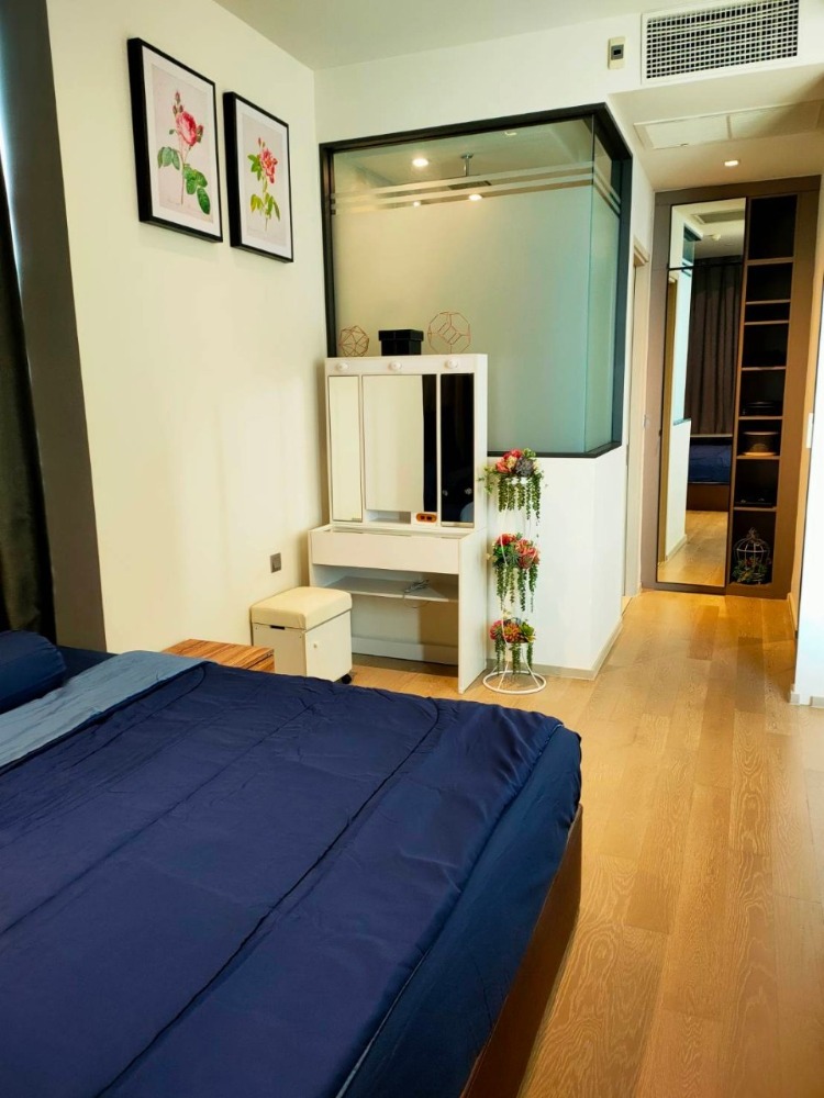 For RentCondoSilom, Saladaeng, Bangrak : Condo for RENT for rent **Ashton Silom 36 Sq,m. Fully Finish @28,000 baht/month call Nong 096-2615656 Very spacious room 36 sq m. 1 bedroom, 1 bathroom, fully furnished, ready to move in Location : Silom