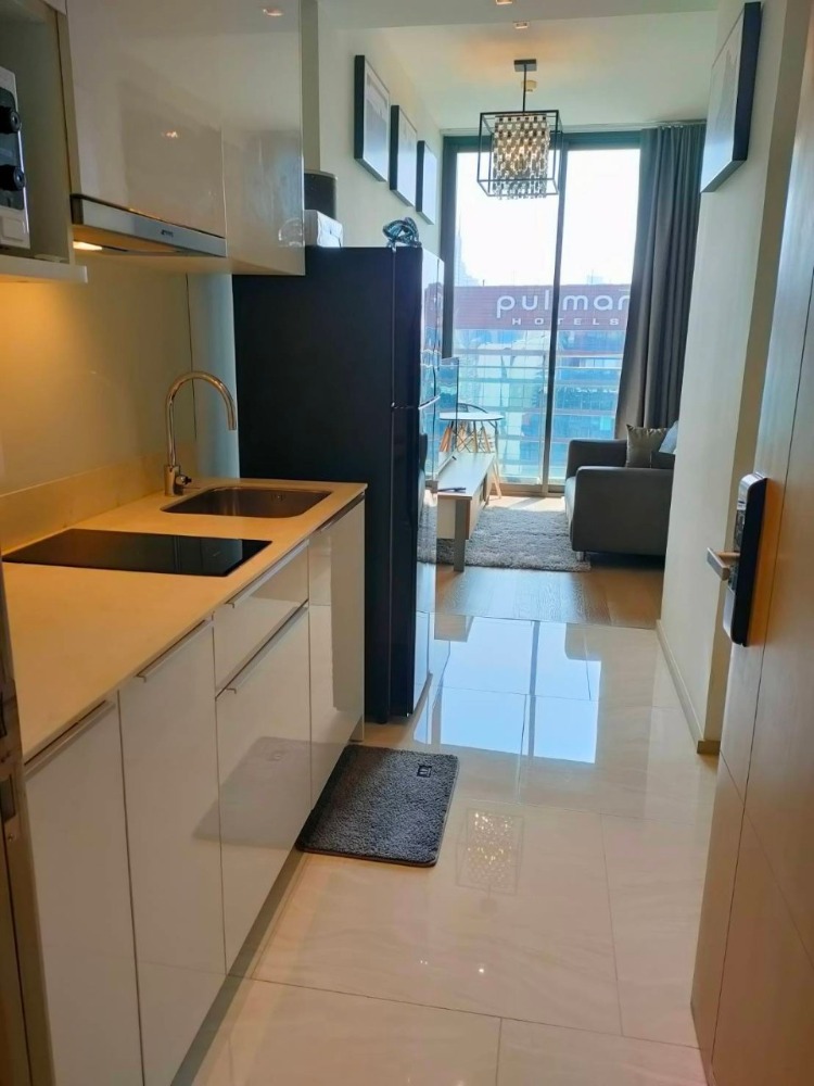 For RentCondoSilom, Saladaeng, Bangrak : Condo for RENT for rent **Ashton Silom 36 Sq,m. Fully Finish @28,000 baht/month call Nong 096-2615656 Very spacious room 36 sq m. 1 bedroom, 1 bathroom, fully furnished, ready to move in Location : Silom