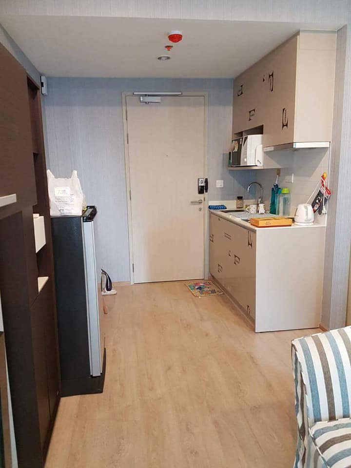 ให้เช่าคอนโดสยาม จุฬา สามย่าน : Ideo Q Chula - Samyan【𝐑𝐄𝐍𝐓】🔥ห้องแนวมินิมอล Cozy สุดๆ น้อยแต่มาก เฟอร์นิเจอร์ครบ สิ่งอำนวยความสะดวกพร้อม ใกล้สามย่านมิตรทาวน์ 🔥 ติดต่อไลน์ไอดี : @hacondo