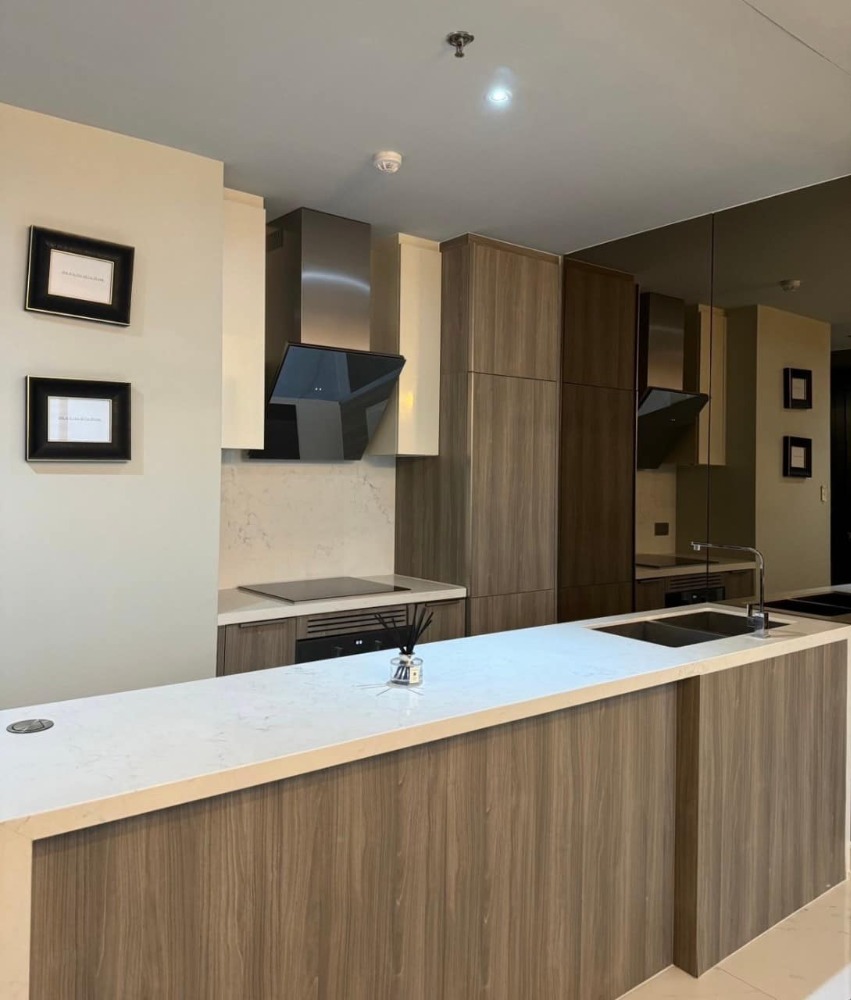 For RentCondoSukhumvit, Asoke, Thonglor : Celes Asoke for rent 250k update 25 may 064-274-8883