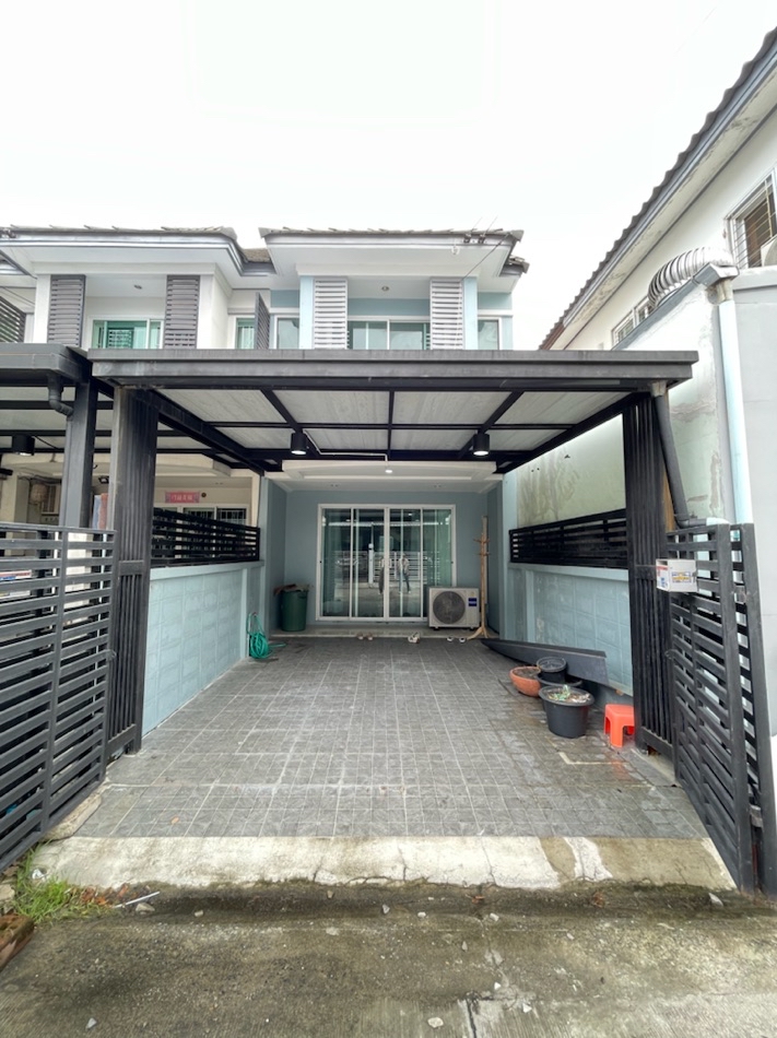 For SaleTownhomeNawamin, Ramindra : Townhome, Soi Suan Siam 24, The Park at Fashion, 17.5 sq.wa., no common fee, good location, opposite Fashion Island, many entrances and exits, near the Pink Line BTS