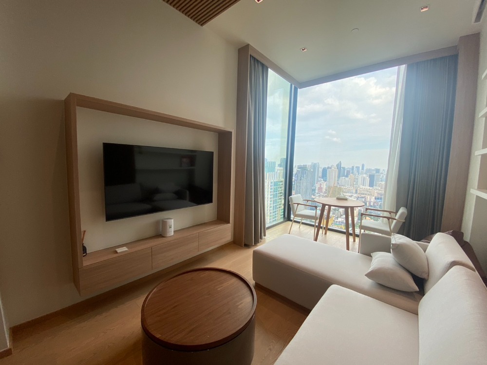 For RentCondoWitthayu, Chidlom, Langsuan, Ploenchit : For rent, 1 bedroom, high floor 35+