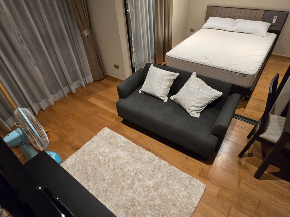 ขายคอนโดสยาม จุฬา สามย่าน : Altitude Samyan - Silom【𝐒𝐄𝐋𝐋】🔥ห้องสวย สุด Cozy อบอุ่นมาก โปร่งโล่งสบาย ตกแต่งเรียบร้อย เฟอร์นิเจอร์ครบ ใกล้ MRT สามย่าน 🔥ติดต่อไลน์ไอดี: @hacondo