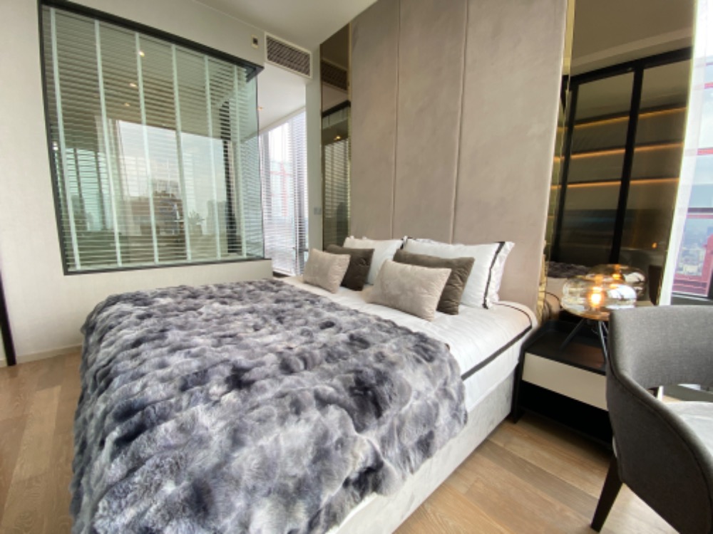 ขายคอนโดสีลม ศาลาแดง บางรัก : Ashton Silom 1 นอนห้องใหญ่ แต่งครบ พร้อมเครื่องใช้ไฟฟ้า ส่วนกลางฟรี 3 ปี ฟรี Service ทำความสะอาดห้อง 3 ปี ห้องตรงจากเซลล์โครงการเท่านั้น…!!!