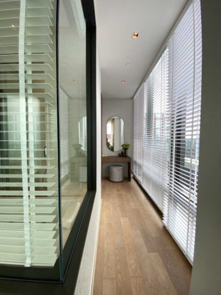 ขายคอนโดสีลม ศาลาแดง บางรัก : Ashton Silom 1 นอนห้องใหญ่ แต่งครบ พร้อมเครื่องใช้ไฟฟ้า ส่วนกลางฟรี 3 ปี ฟรี Service ทำความสะอาดห้อง 3 ปี ห้องตรงจากเซลล์โครงการเท่านั้น…!!!