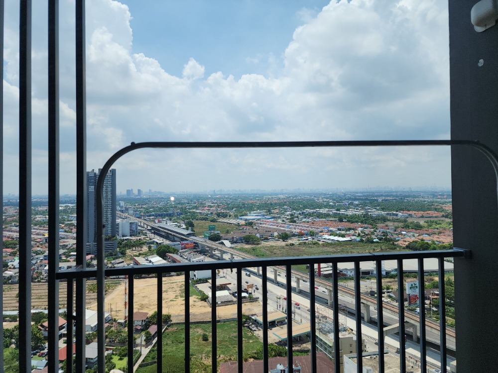 For RentCondoNonthaburi, Bang Yai, Bangbuathong : Status as shown in the cover photo**Room available. Newly renovated** For rent, Plum Condo Central Station Phase 2, new condition, beautiful view, if you want to stay, talk to us. *There is a washing machine SN490.64.819