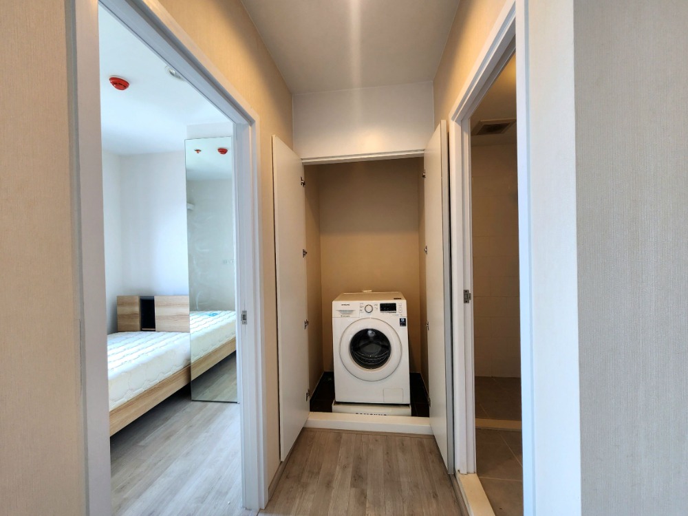 For RentCondoNonthaburi, Bang Yai, Bangbuathong : Status as shown in the cover photo**Room available. Newly renovated** For rent, Plum Condo Central Station Phase 2, new condition, beautiful view, if you want to stay, talk to us. *There is a washing machine SN490.64.819