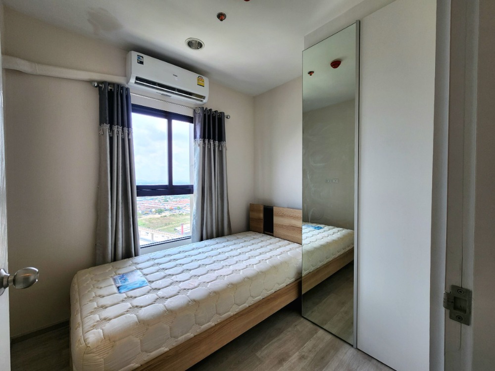 For RentCondoNonthaburi, Bang Yai, Bangbuathong : Status as shown in the cover photo**Room available. Newly renovated** For rent, Plum Condo Central Station Phase 2, new condition, beautiful view, if you want to stay, talk to us. *There is a washing machine SN490.64.819