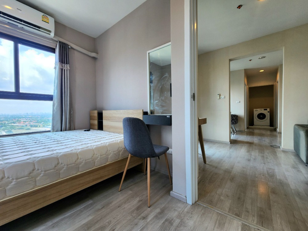 For RentCondoNonthaburi, Bang Yai, Bangbuathong : Status as shown in the cover photo**Room available. Newly renovated** For rent, Plum Condo Central Station Phase 2, new condition, beautiful view, if you want to stay, talk to us. *There is a washing machine SN490.64.819