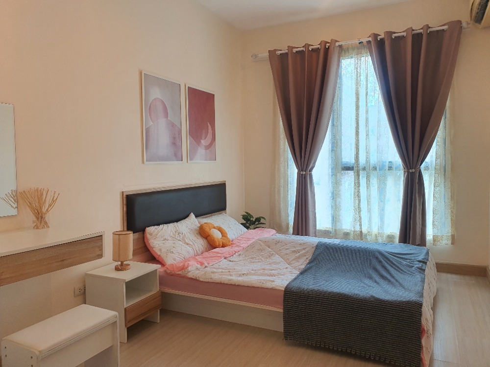 For SaleCondoRattanathibet, Sanambinna : 💥Selling condo The Privacy Rewadee, corner room, newly renovated, fully furnished, free furniture, selling cheaper than the appraised price, near the BTS and expressway, located in a developed area, convenient transportation