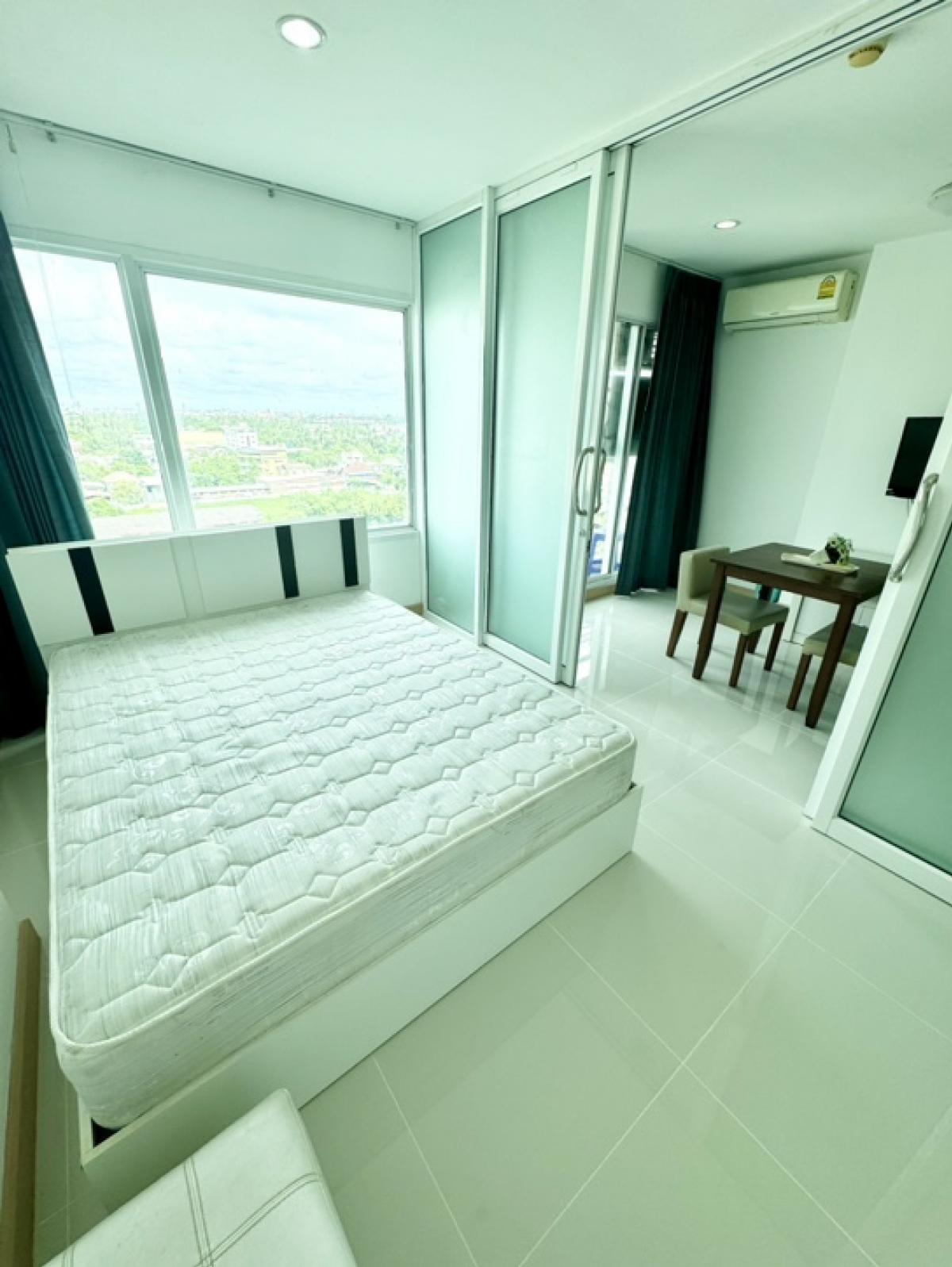 For RentCondoBang kae, Phetkasem : (Owner Post)(For rent) Condo Bangkok Horizon Phetkasem, size 31 sq m., 81st floor, bedroom, 1 bathroom, newly renovated.