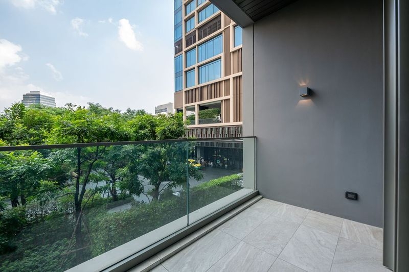 For SaleCondoWitthayu, Chidlom, Langsuan, Ploenchit : S-BSTL103 Condo for sale, Baan Sindhorn 2nd floor Size 122 sqm. 2 Bed 2 Bath 31 Million 064-959-8900