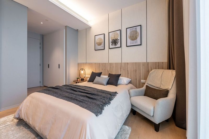 For SaleCondoWitthayu, Chidlom, Langsuan, Ploenchit : S-BSTL103 Condo for sale, Baan Sindhorn 2nd floor Size 122 sqm. 2 Bed 2 Bath 31 Million 064-959-8900