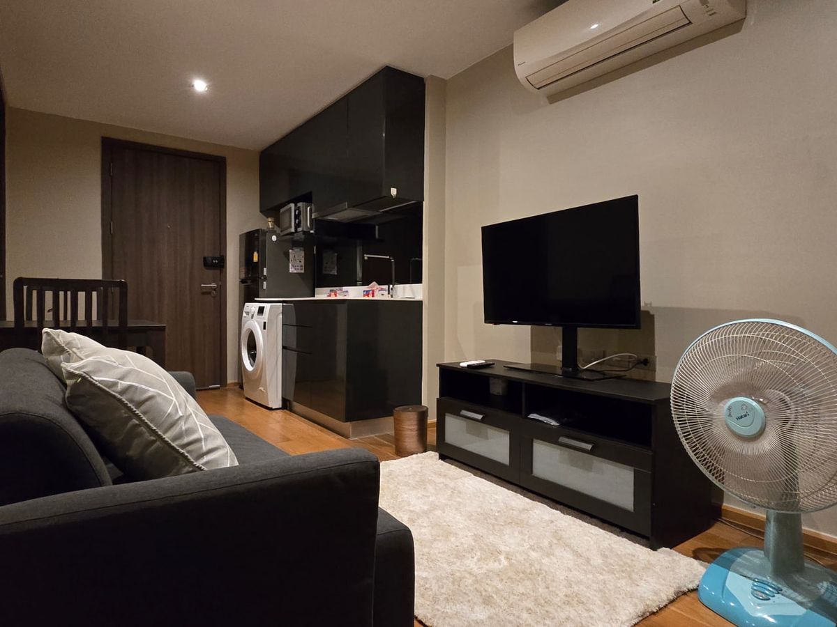 ขายคอนโดสยาม จุฬา สามย่าน : Altitude Samyan - Silom【𝐒𝐄𝐋𝐋】🔥ห้องสวย สุด Cozy อบอุ่นมาก โปร่งโล่งสบาย ตกแต่งเรียบร้อย เฟอร์นิเจอร์ครบ ใกล้ MRT สามย่าน 🔥ติดต่อไลน์ไอดี: @hacondo