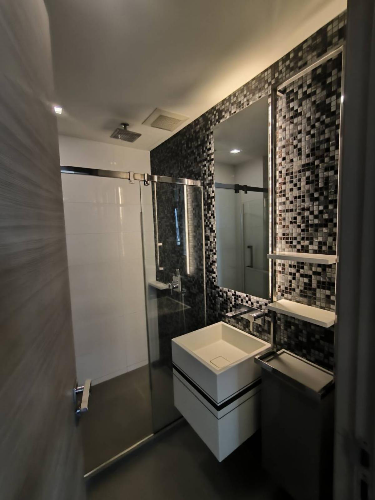 ขายคอนโดสยาม จุฬา สามย่าน : 🔥ขายด่วน🔥 เดอะรูม พระราม 4 ห้องสวยชั้นสูง วิวเมือง พร้อมอยู่ ราคาดี