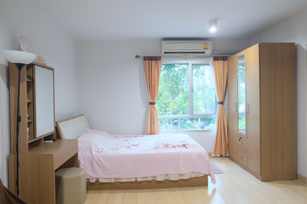 For SaleCondoLadkrabang, Suwannaphum Airport : Condo for sale: Iris Avenue, Building 1, 3rd floor (corner room next to fire escape stairs)