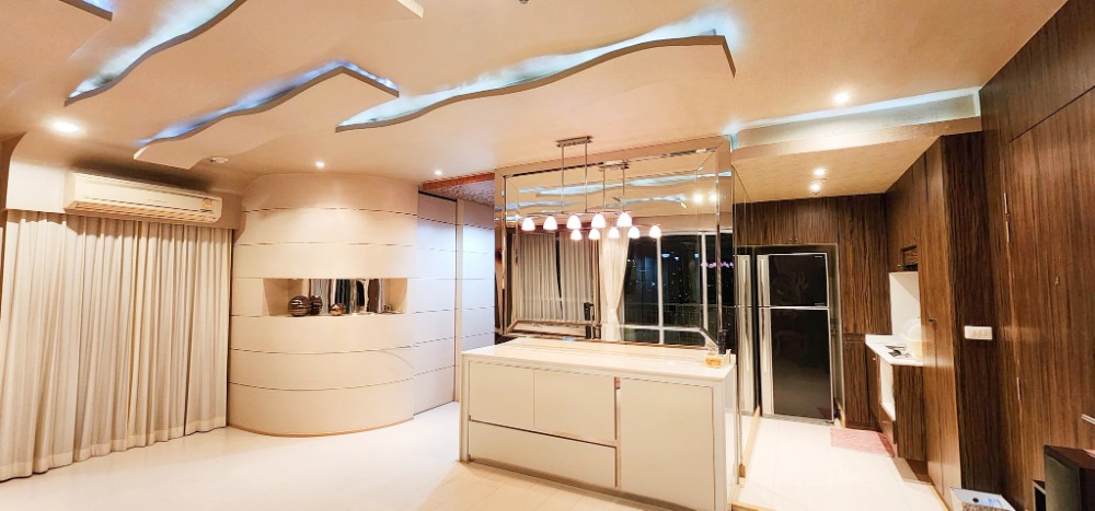 ขายคอนโดรัชดา ห้วยขวาง : ขาย คอนโด Life รัชดาภิเษก-สุทธิสาร 1 ห้องนอน 60 ตรม. ชั้น 11 ห้องมุม ใหญ่ เฟอร์นิเจอร์และเครื่องใช้ไฟฟ้าครบ