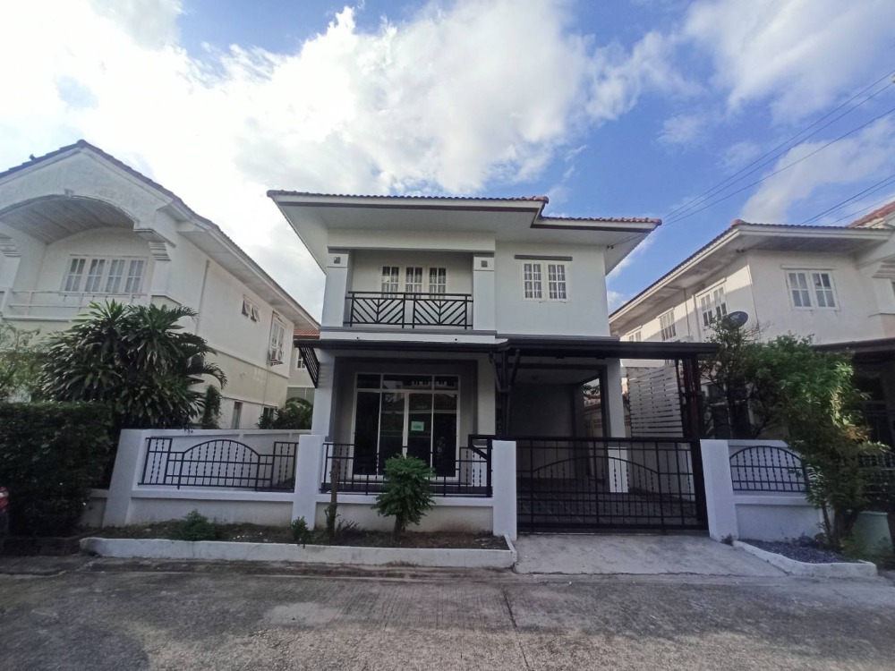 For SaleHouseNawamin, Ramindra : S2765 Buriram semi-detached house for sale, along Khlong Song, Safari World, newly renovated, ready to move in