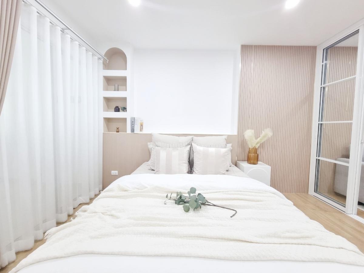 For SaleCondoPattanakan, Srinakarin : Installments starting at 6,xxx baht, Srinakarin zone, very spacious room, Muji style.