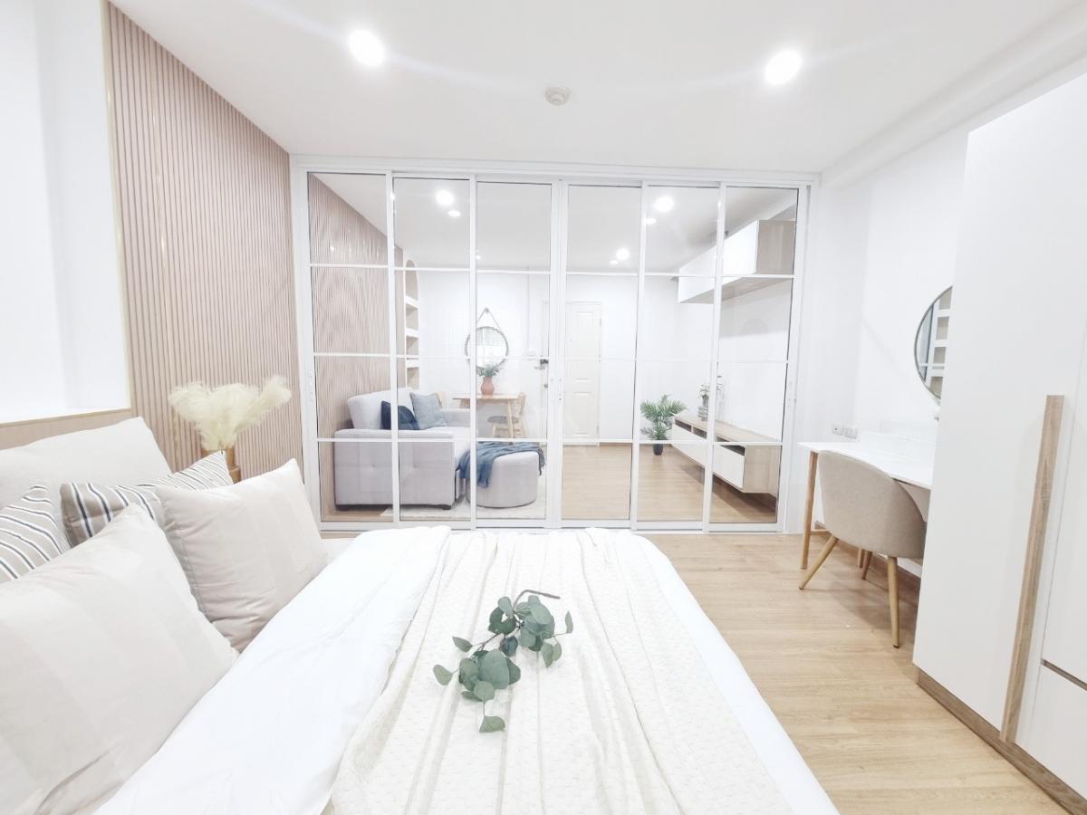 For SaleCondoPattanakan, Srinakarin : Installments starting at 6,xxx baht, Srinakarin zone, very spacious room, Muji style.