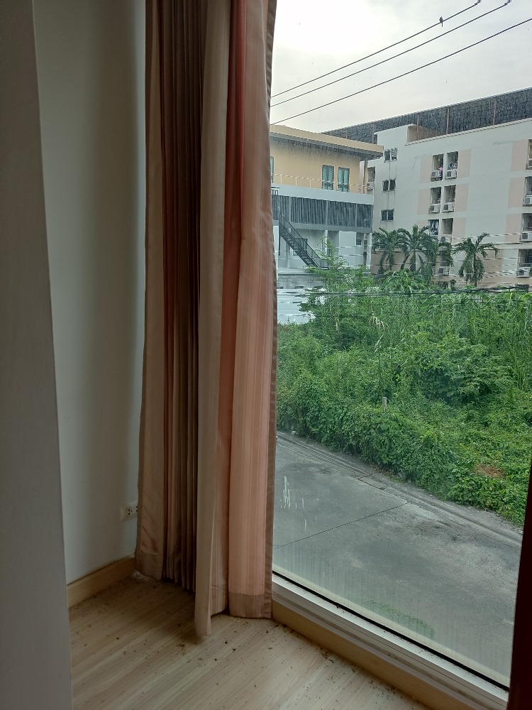 For SaleCondoRatchadapisek, Huaikwang, Suttisan : Condo for sale: Chateau In Town Ratchada 20