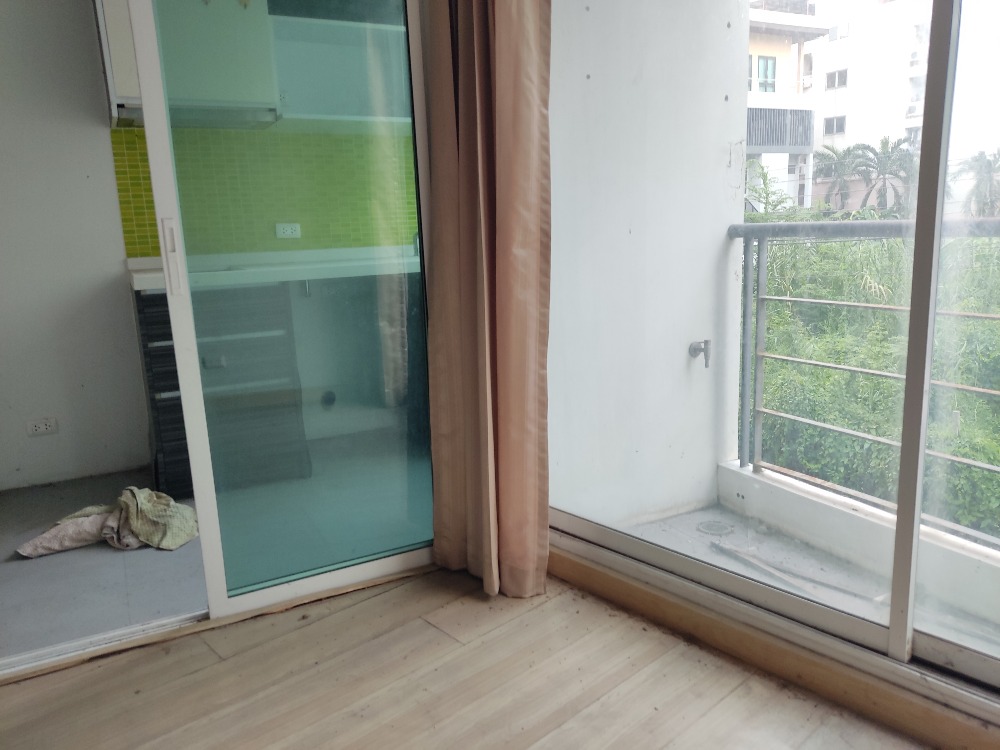 For SaleCondoRatchadapisek, Huaikwang, Suttisan : Condo for sale: Chateau In Town Ratchada 20