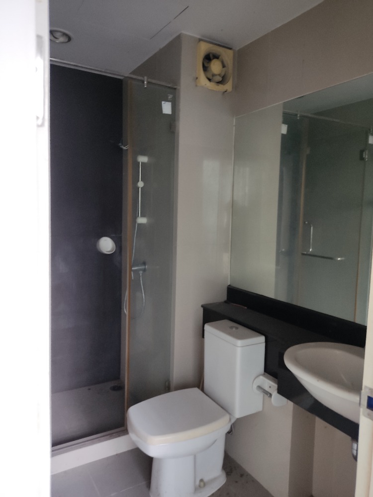 For SaleCondoRatchadapisek, Huaikwang, Suttisan : Condo for sale: Chateau In Town Ratchada 20