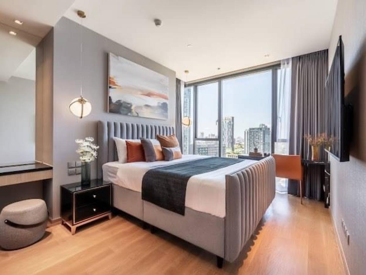 For RentCondoSukhumvit, Asoke, Thonglor : 📢👇Worth price for investing or living at luxury condo Beatniq , 5 stars concierge service, close to BTS, only about 10 mins walk to Em district , nice layout and decor, fully furnished