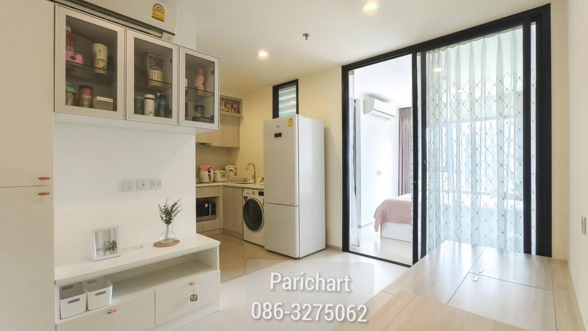 For SaleCondoRama9, Petchburi, RCA : Urgent sale! Life Asoke condo, high floor, good view, very new room, price only 4.9 million baht.