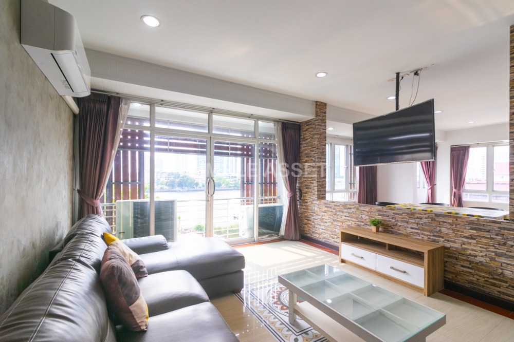 For RentSathorn, Narathiwat : Apartment with a view of the Chao Phraya River, Charoen Krung 58. Furnished rooms. near Asiatique and Icon Siam. Available for short term and long term to rent! Not far from BTS Saphan Taksin.