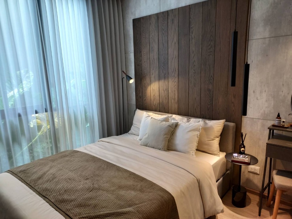 Sale DownCondoRama9, Petchburi, RCA : 🔥Urgent Sale🔥 Noble New District R9, a desirable new condo in the heart of Rama 9.