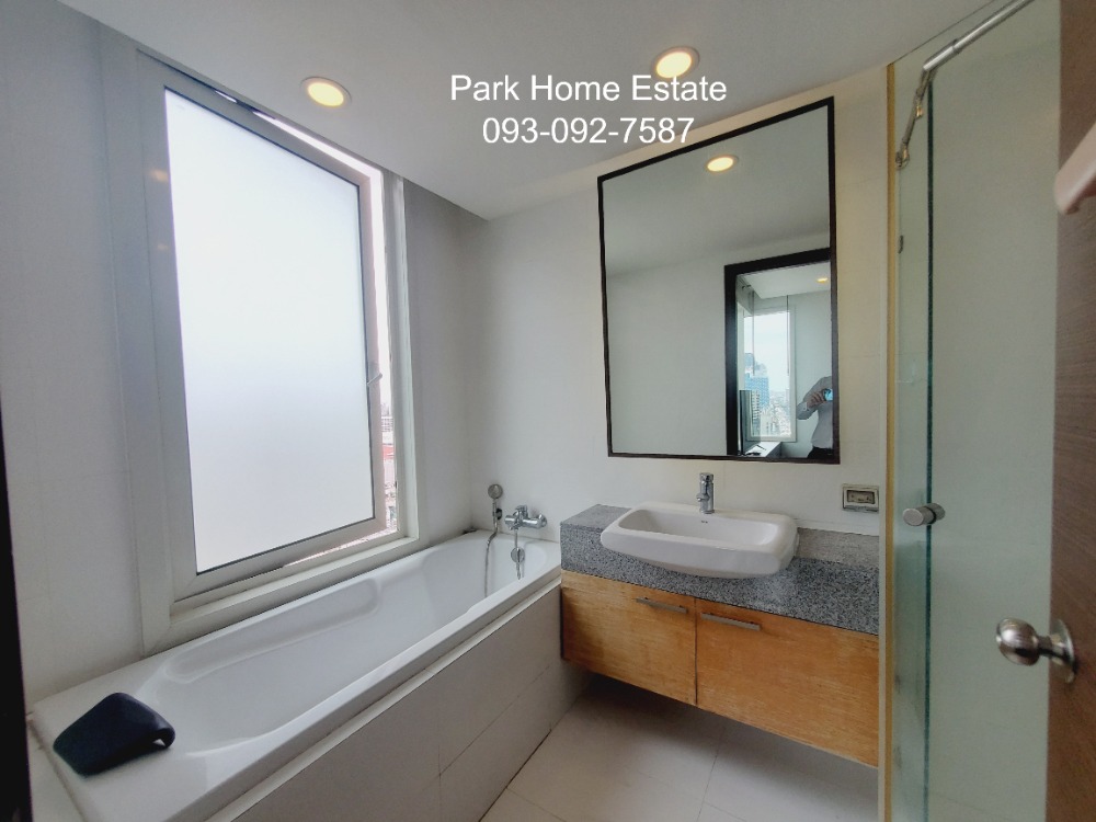 For RentCondoWitthayu, Chidlom, Langsuan, Ploenchit : 📣Pet friendly condo For rent Manhattan Chidlom / 2 Bedroom room 88.88 sq m. 📞 Line : @pukkhome (with @)