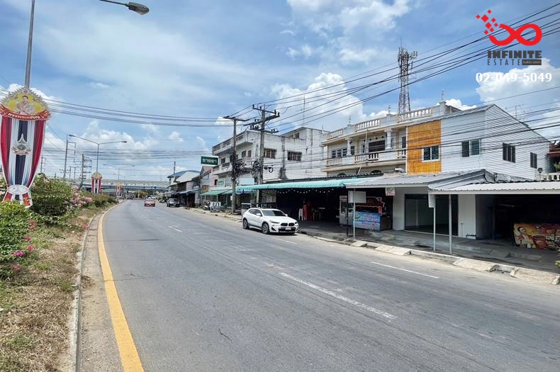 For SaleShop HouseRatchaburi : Commercial building for sale, 2 floors, 20 square meters, Phetkasem Road, Bang Phae District, Ratchaburi.
