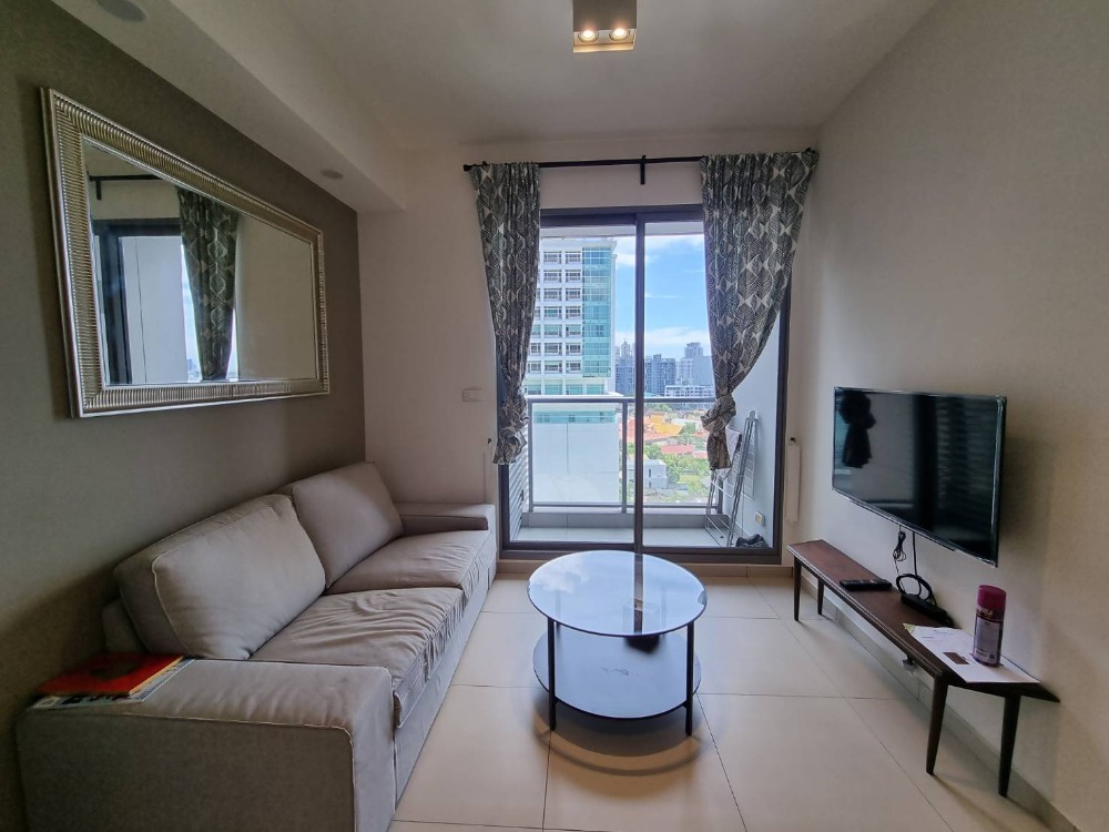 For SaleCondoSukhumvit, Asoke, Thonglor : [Sale] Urgent sale, Loft Ekkamai (The Loft Ekkamai), beautifully decorated, ready to move in. Price negotiable