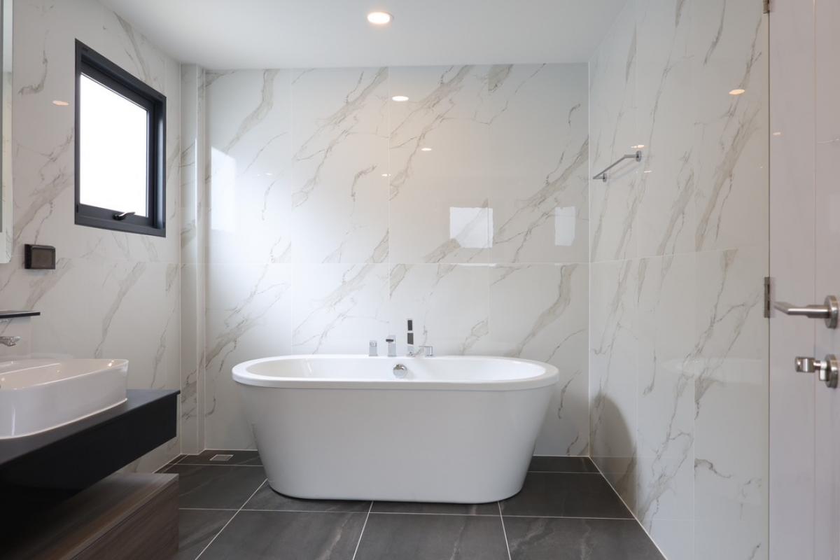 ขายบ้านนวมินทร์ รามอินทรา : 📢👇Sell with tenant til April 2026
 For rent / sale house at The City Watcharapon, nice compound with good security, near express way