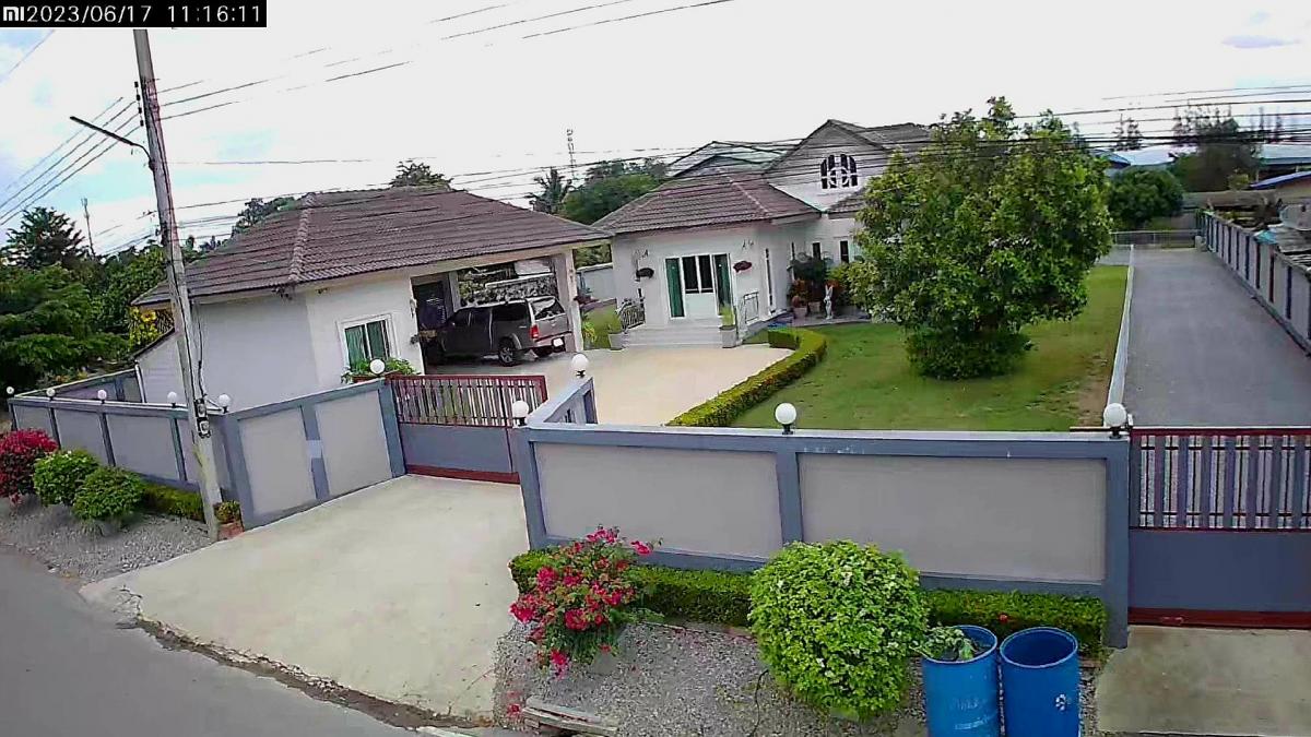 ขายบ้านนครปฐม : ขายบ้าน 2 หลังบนที่ดิน 1 ไร่ จ.นครปฐม   / House for sale near Bangkok