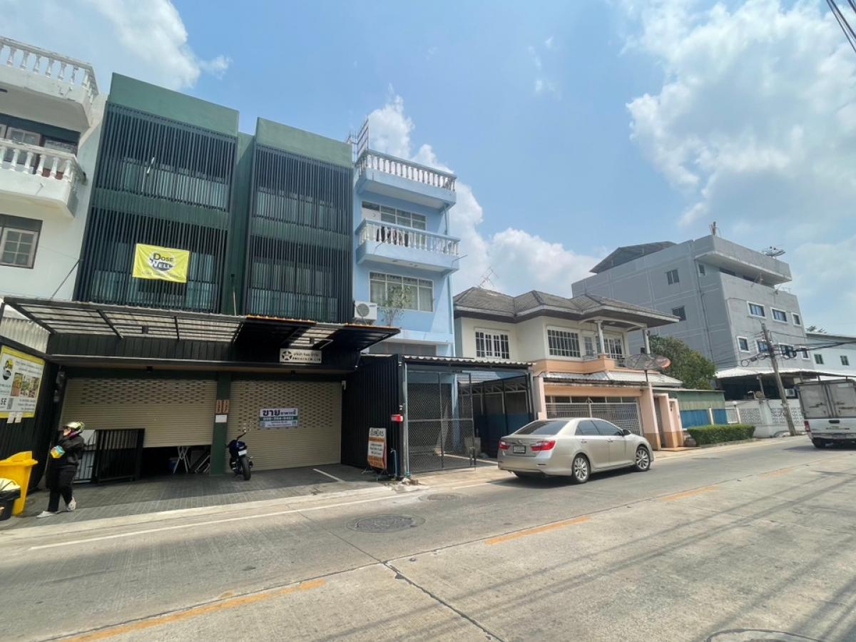 For SaleTownhomeRattanathibet, Sanambinna : ขายอาคารพาณิชย์ 3.5 ชั้น ซอยนนทบุรี 8 ใกล้ MRT นนท์1