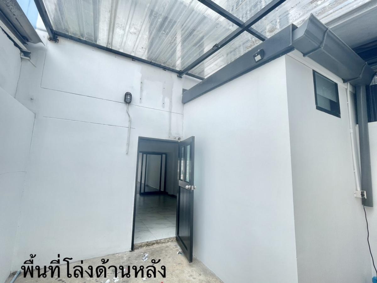 For SaleTownhomeRattanathibet, Sanambinna : ขายอาคารพาณิชย์ 3.5 ชั้น ซอยนนทบุรี 8 ใกล้ MRT นนท์1