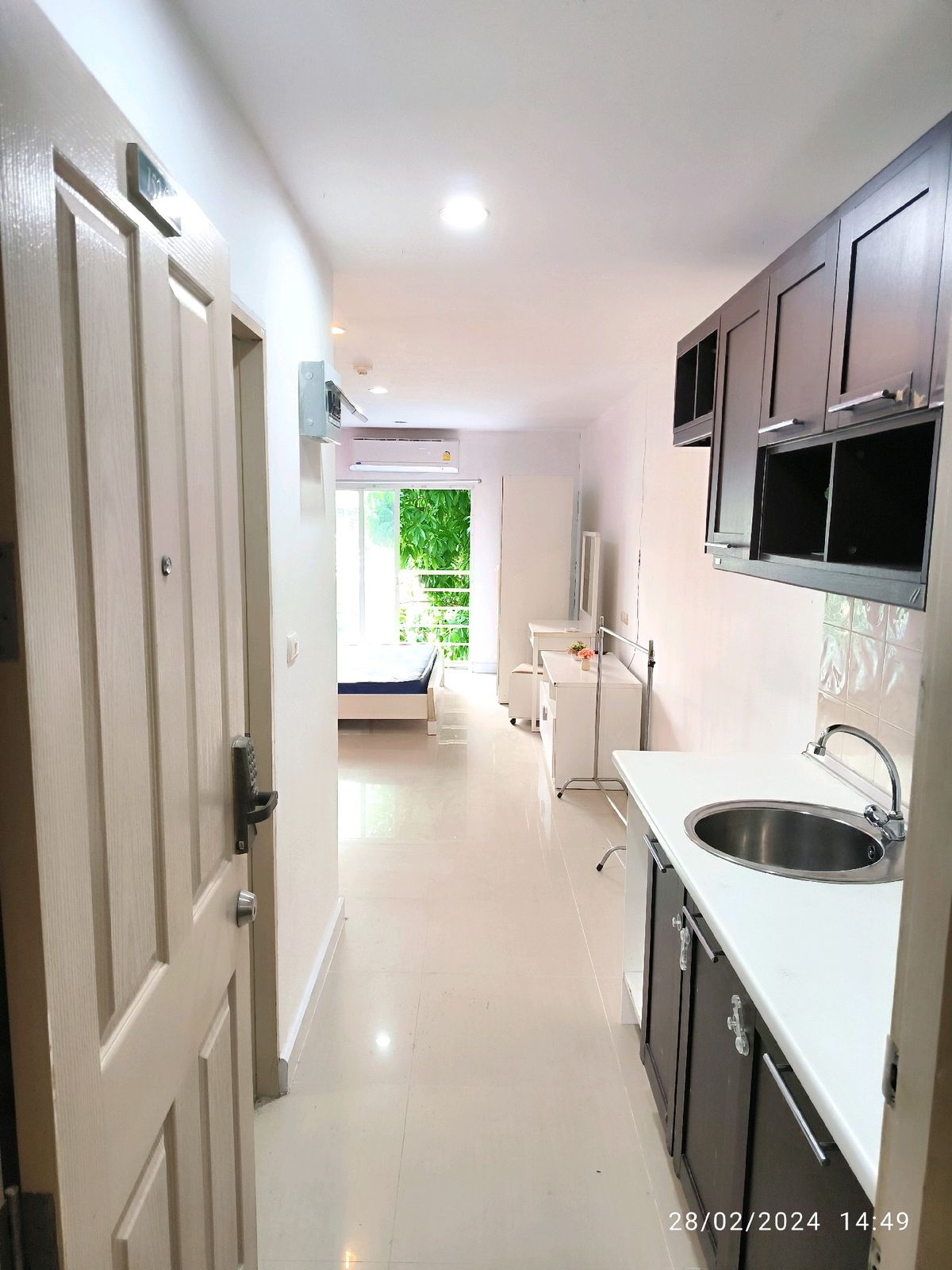 For RentCondoThaphra, Talat Phlu, Wutthakat : Rent 7000 baht, Metro Park, Sathorn, Phase 3/2, 6th floor, not blocked, size 43 sqm.