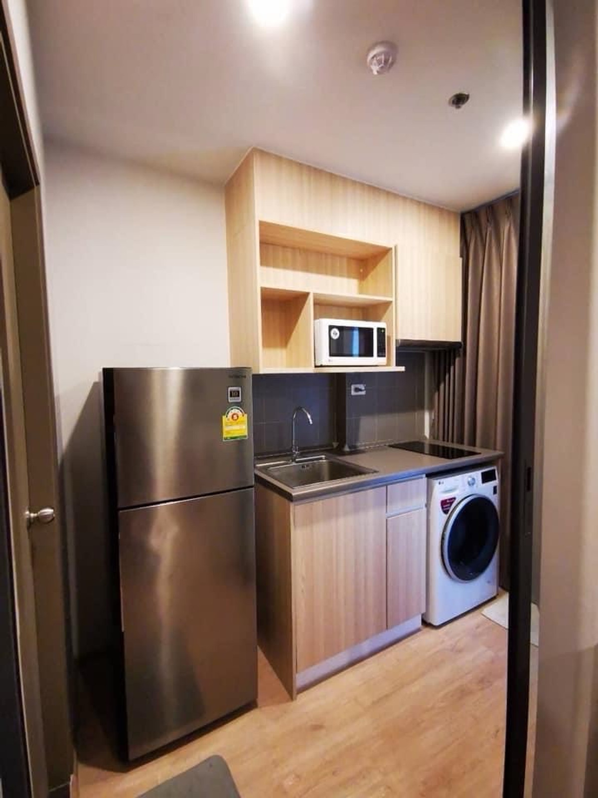 For SaleCondoBangna, Bearing, Lasalle : Urgent sale!  Ideo O2 Ideo O2 BTS Udom Samuk-Bangna 33 sq m, north side, beautiful, good view, not hot.